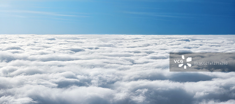 俯视云层 云层之上图片素材