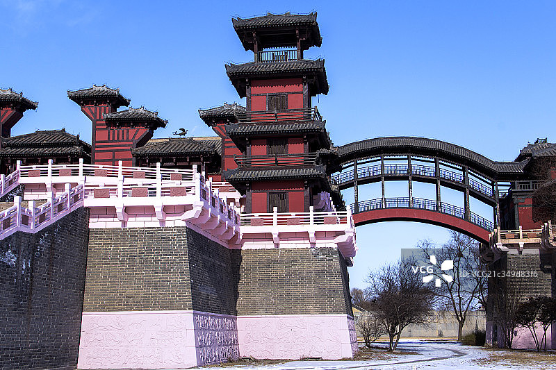 中国涿州影视城的古代建筑铜雀台 涿州影视城 保定图片素材