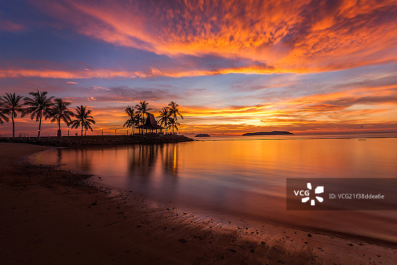 热带海岛日落图片素材