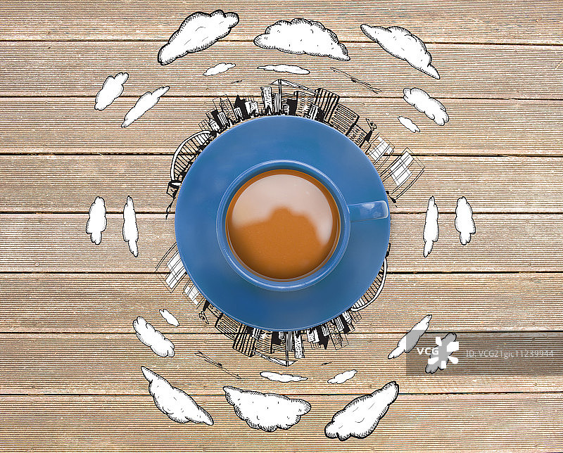 蓝色的咖啡杯，贴着涂鸦的木板图片素材