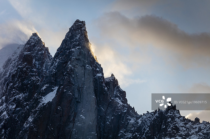 法国夏蒙尼的雪峰图片素材