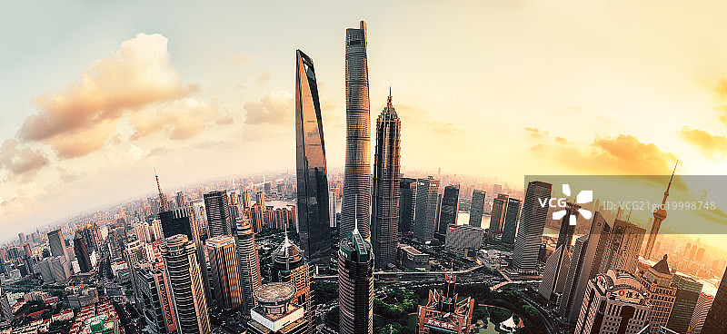 上海金融区外滩CBD日落图片素材