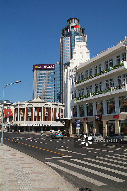 中国天津音乐厅及周边建筑图片素材
