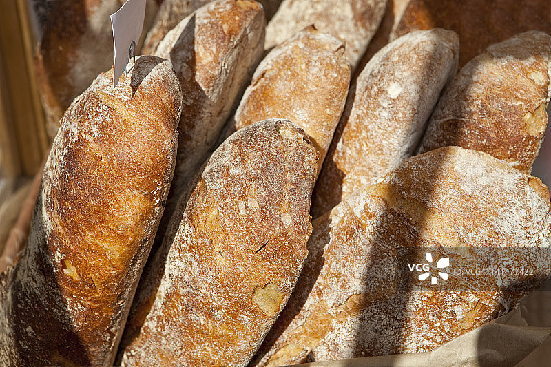 科罗拉多州农贸市场的手工面包图片素材