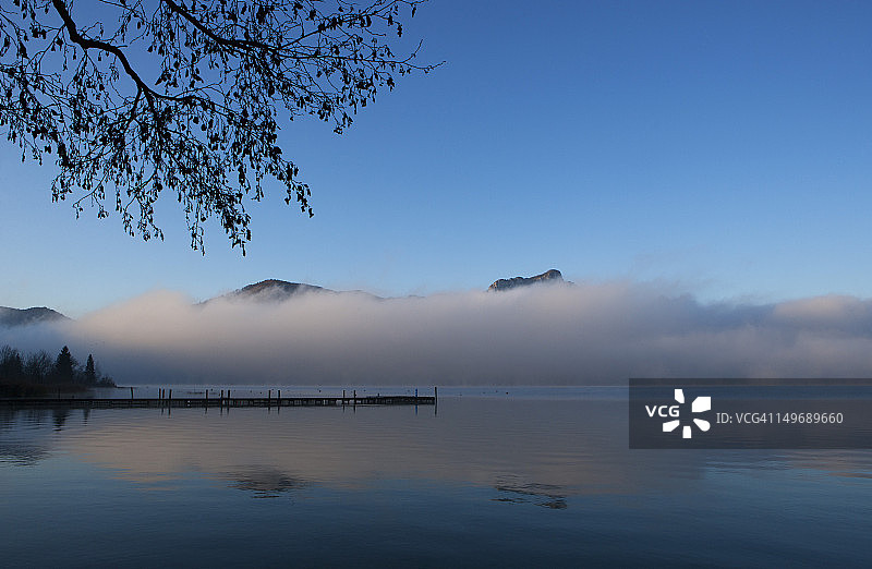 奥地利，秋天的蒙德湖图片素材