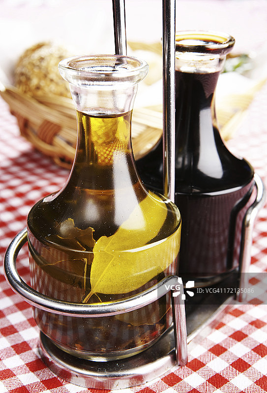 橄榄油和醋图片素材