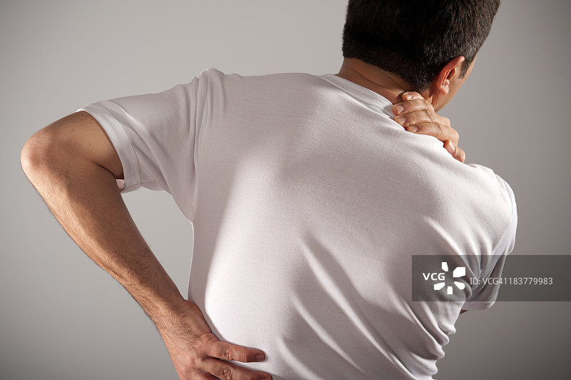 背部和肩部疼痛图片素材