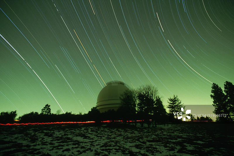 有星迹的帕洛玛天文台图片素材