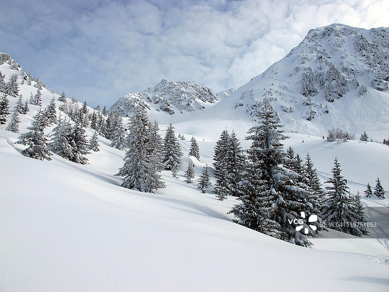 冬季法国贝勒多恩山图片素材