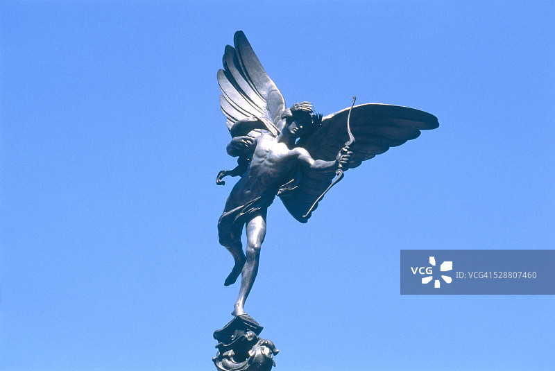 英国伦敦的爱神雕像图片素材