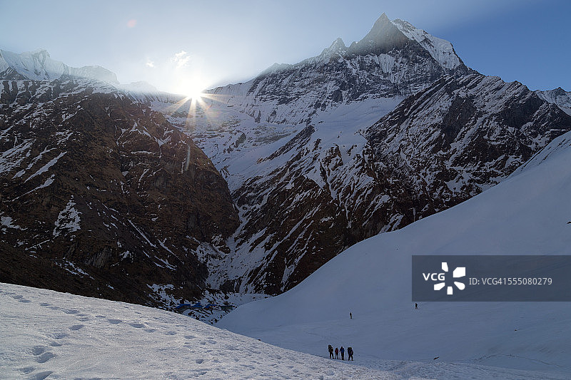 尼泊尔安纳普尔纳小径的日出图片素材