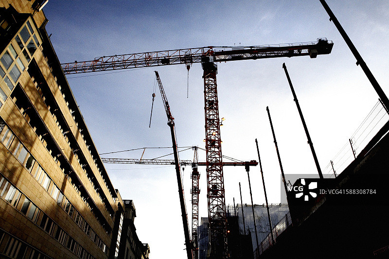 起重机和建筑工地，斯德哥尔摩，瑞典图片素材
