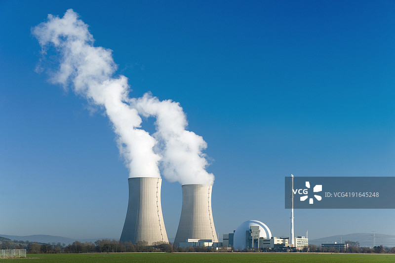 格兰德核电站，蓝天图片素材