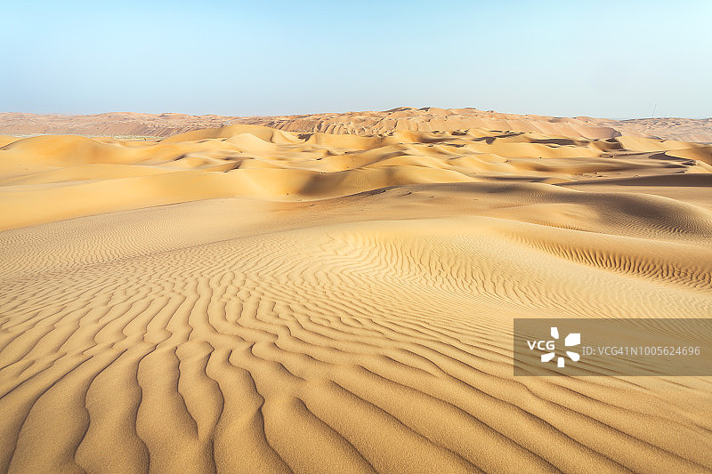 景观:沙丘沙漠，阿布扎比，阿联酋图片素材