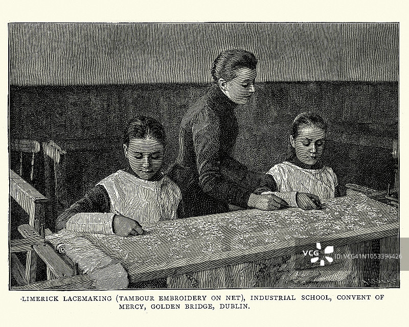 19世纪，老师教女孩们织花边图片素材