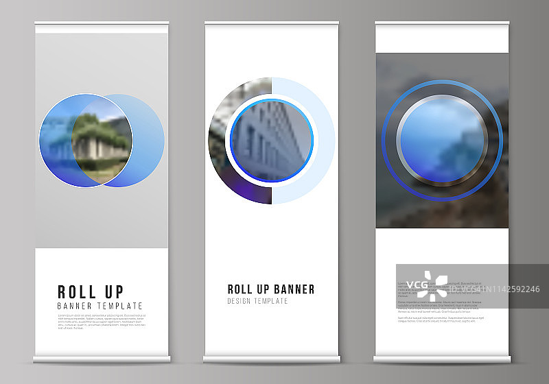 矢量插图的可编辑布局的滚动旗帜站，垂直传单，旗帜设计业务模板。创造性的现代蓝色背景与圆和圆形的形状。图片素材