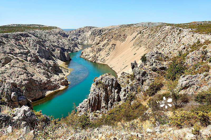 从Parizevacka glavica，克罗地亚，Zrmanja河峡谷的高角度视图图片素材