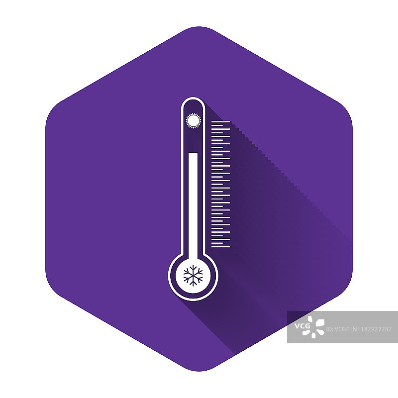 白色温度计与刻度测量热和冷，与太阳和雪花的图标孤立与长影子。紫色的六角按钮。矢量图图片素材