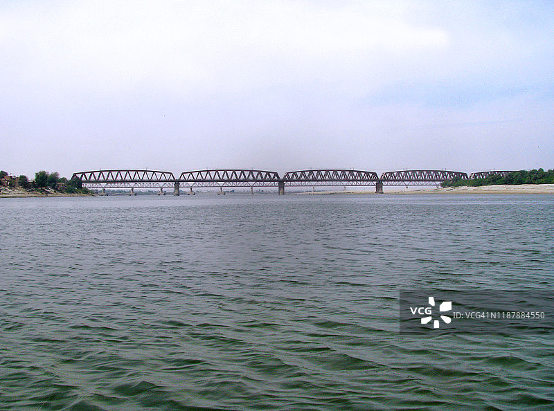 建在印度河上的科特里桥图片素材
