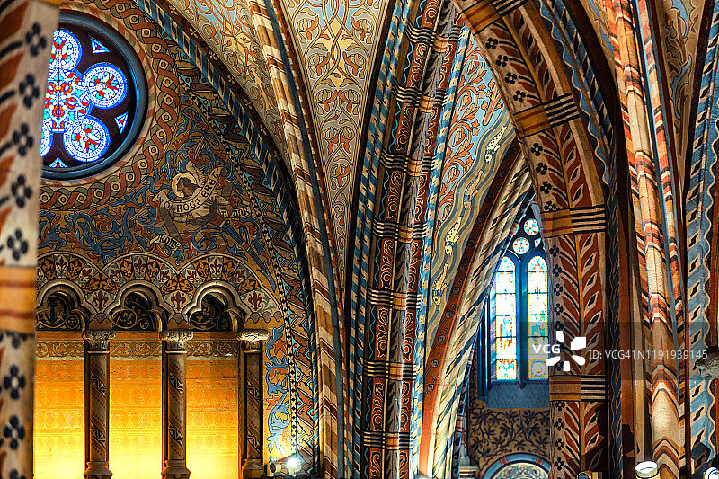布达佩斯马提亚教堂的宏伟内饰图片素材