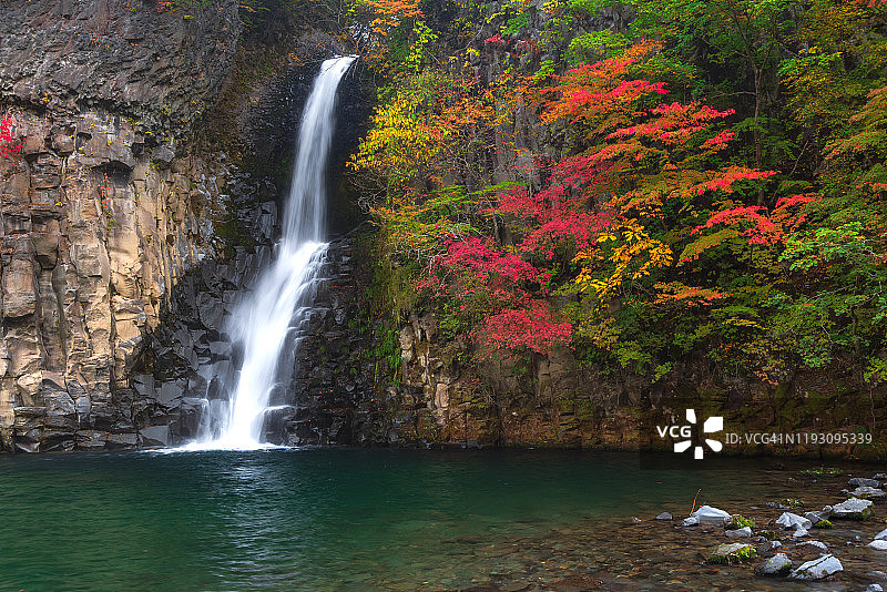 秋田的长溪瀑布图片素材