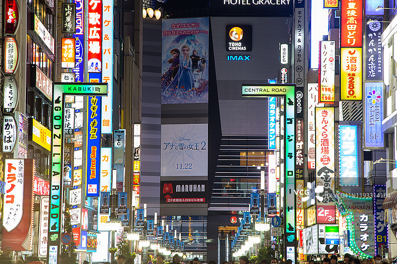 歌舞伎町红灯区，新宿，日本东京-库存照片图片素材