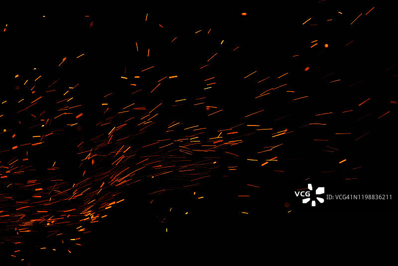 烟花火花在高速与黑色背景图片素材