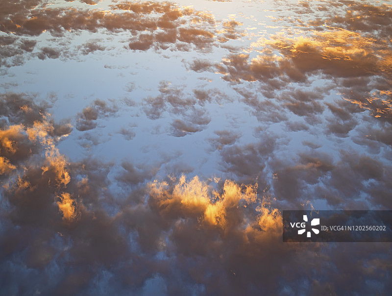 日落时间。Cloudscape图片素材