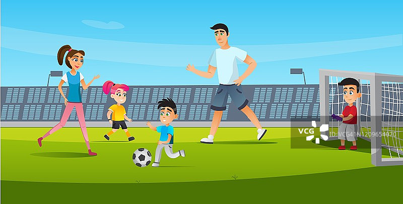 快乐卡通一家在体育场踢足球图片素材