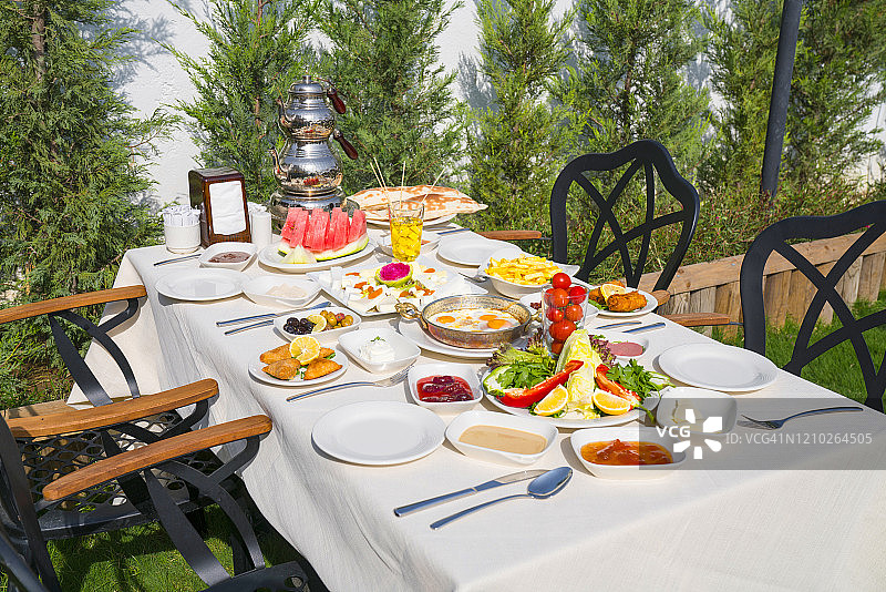 土耳其早餐桌上图片素材
