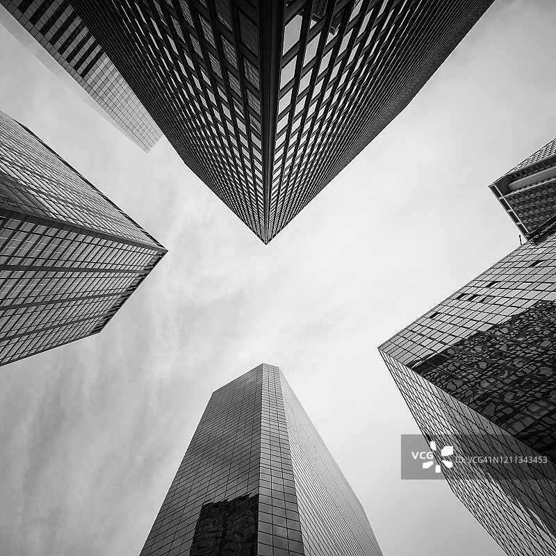 纽约曼哈顿金融区的摩天大楼图片素材