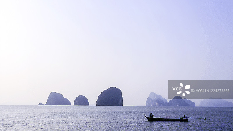 泰国，攀雅湾的日出图片素材