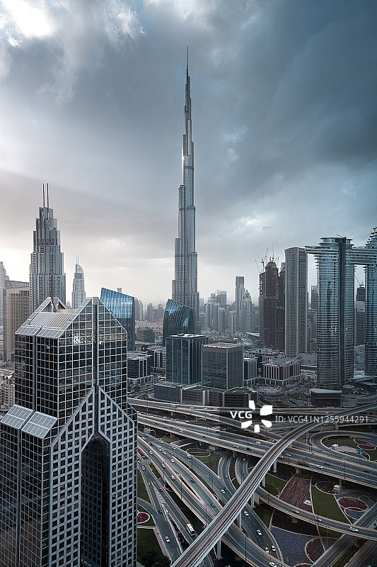 阿联酋迪拜戏剧性的天空图片素材