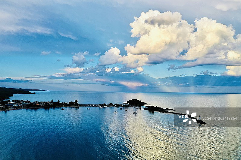 明尼苏达苏必利尔湖的大玛莱云图片素材