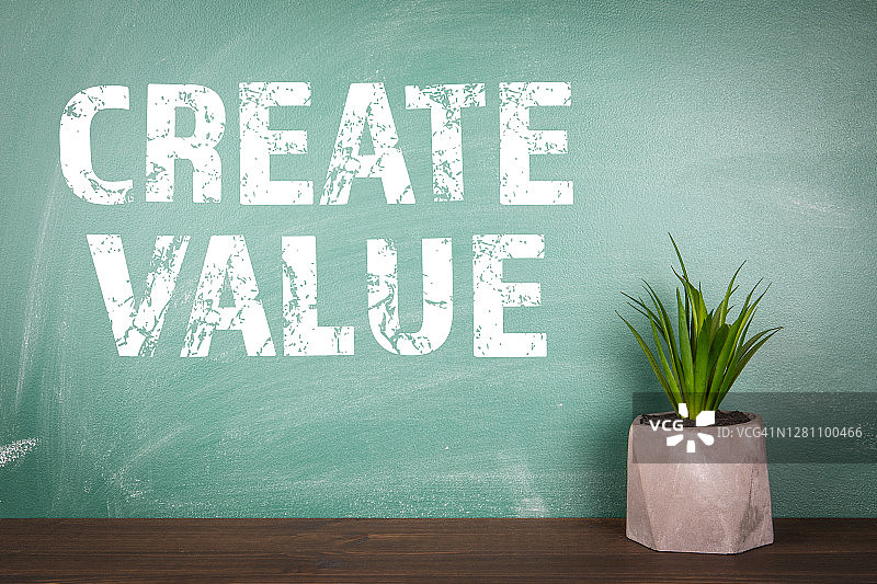 创造价值。商业和动机的概念。房间的植物图片素材