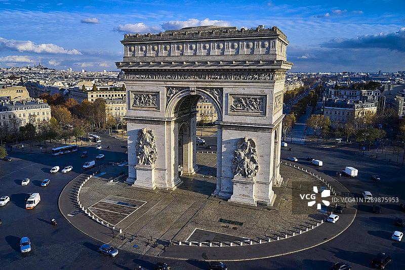 法国，巴黎，把戴高乐或星，和凯旋门的弧图片素材