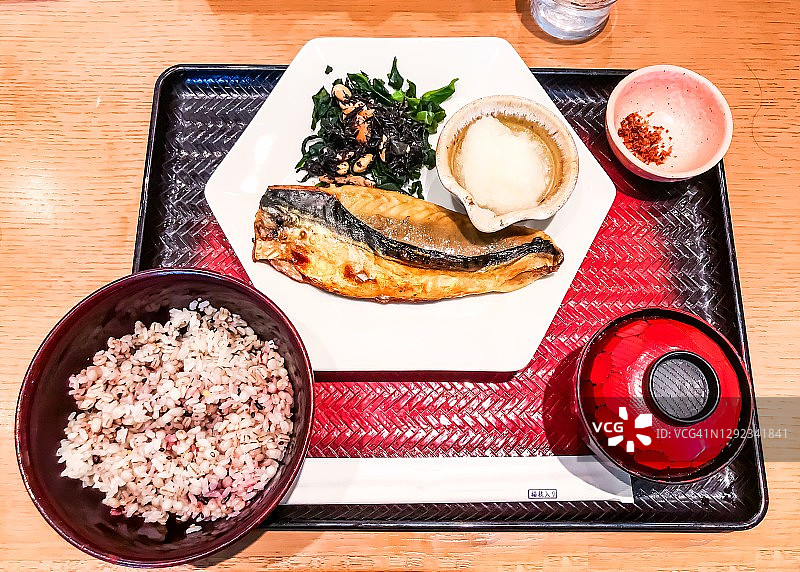 烤鲭鱼teishoku图片素材