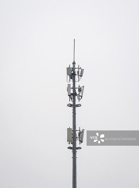 5G电信基站塔图片素材