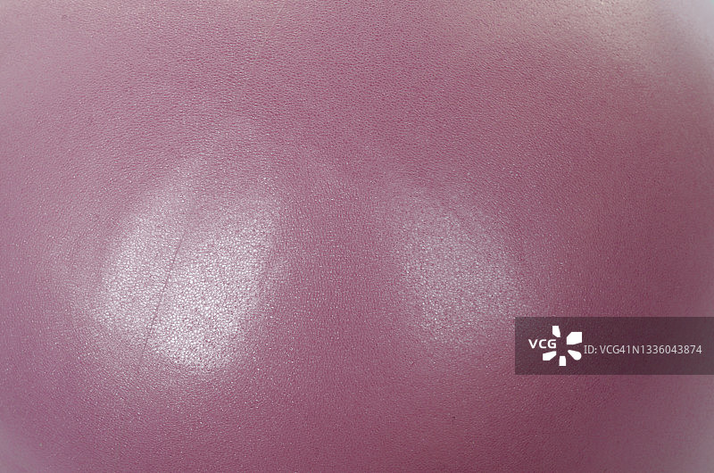 表面的粉红色橡胶充气球用于运动图片素材
