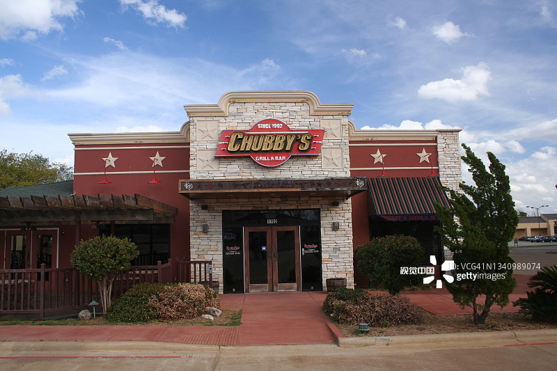 杰克逊维尔，德克萨斯州- 11月13日:废弃的查比烧烤和酒吧连锁餐厅在得克萨斯州杰克逊维尔图片素材