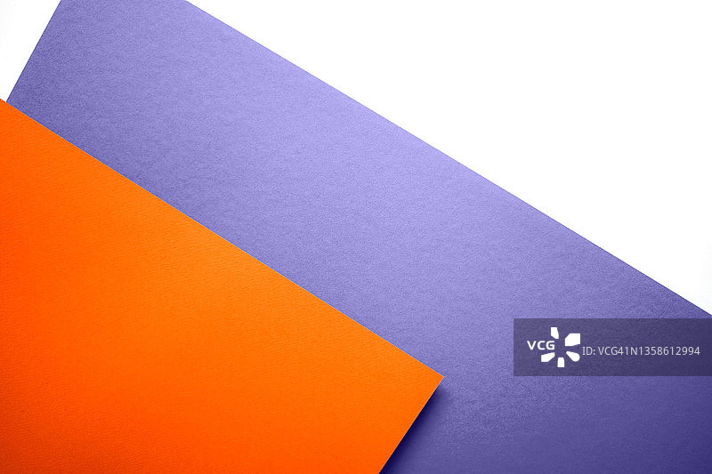 普遍简约的橙色和紫色非常佩里背景。图片素材