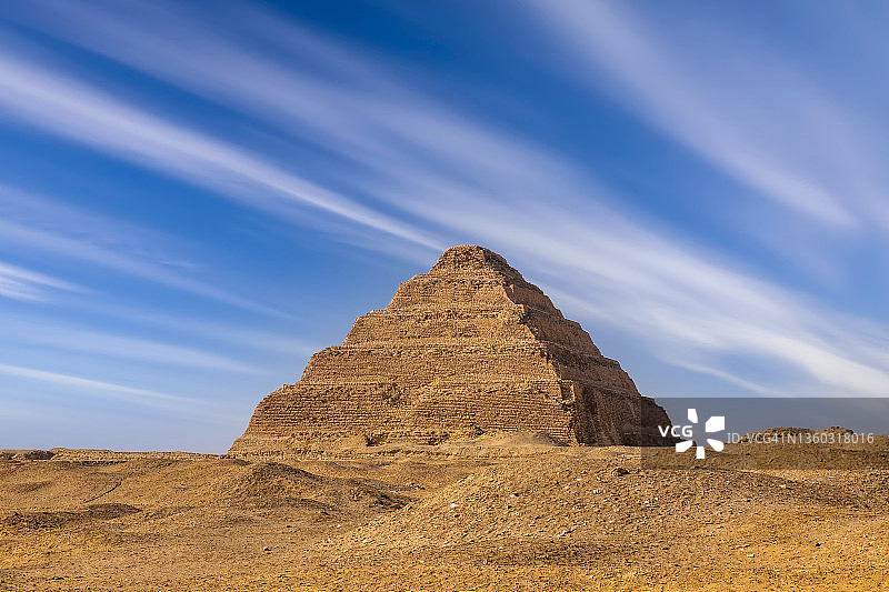 Djoser的阶梯金字塔复合体。埃及图片素材