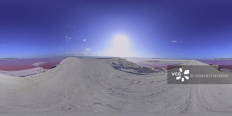 尤卡坦半岛上的粉色泻湖图片素材