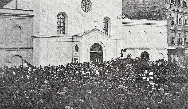 塞西，维也纳的葬礼，棺木进入教堂图片素材