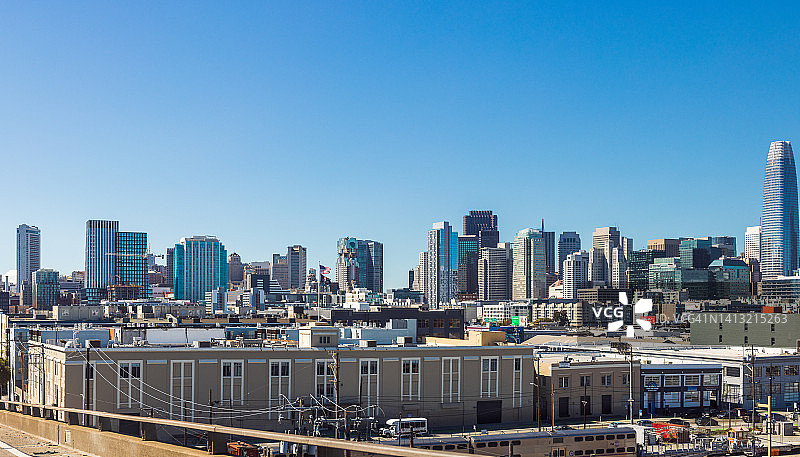白天的旧金山市区天际线图片素材