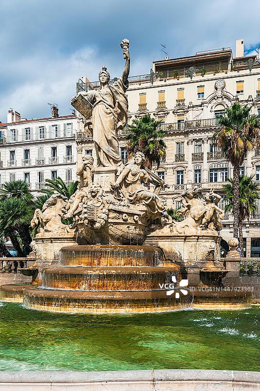 联邦喷泉，自由广场，土伦，法国图片素材