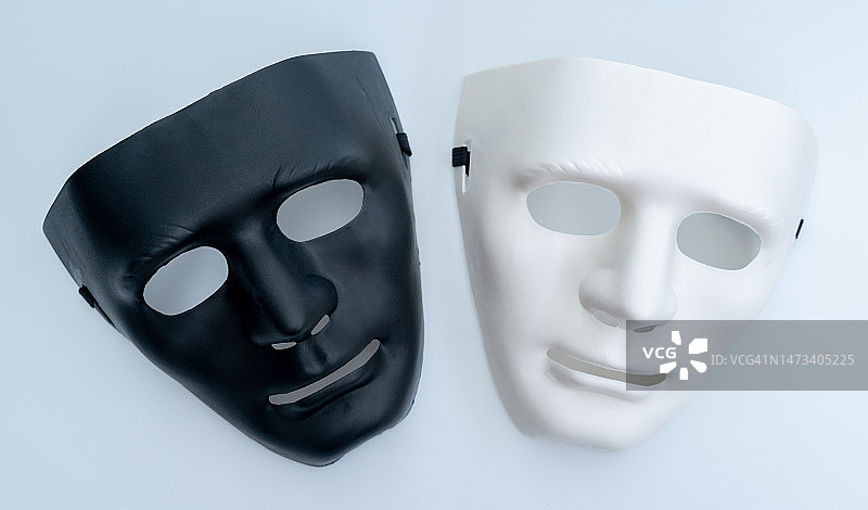 背景隔离的黑白不明面具(或黑客面具)。图片素材