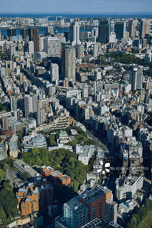 东京城市白天的天际线图片素材