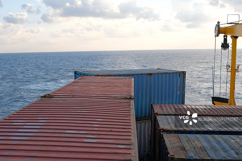 集装箱船作为物流运输业务图片素材