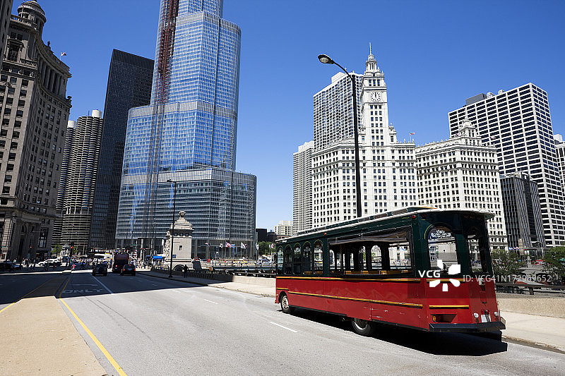 红色芝加哥公共汽车图片素材